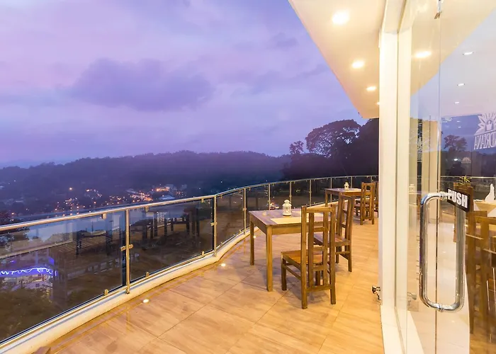 Sandriana Lake View Hotel